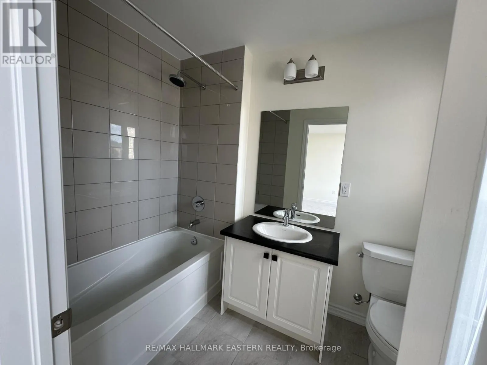 #28 - 94 GOLDEN MEADOWS DRIVE, ##28