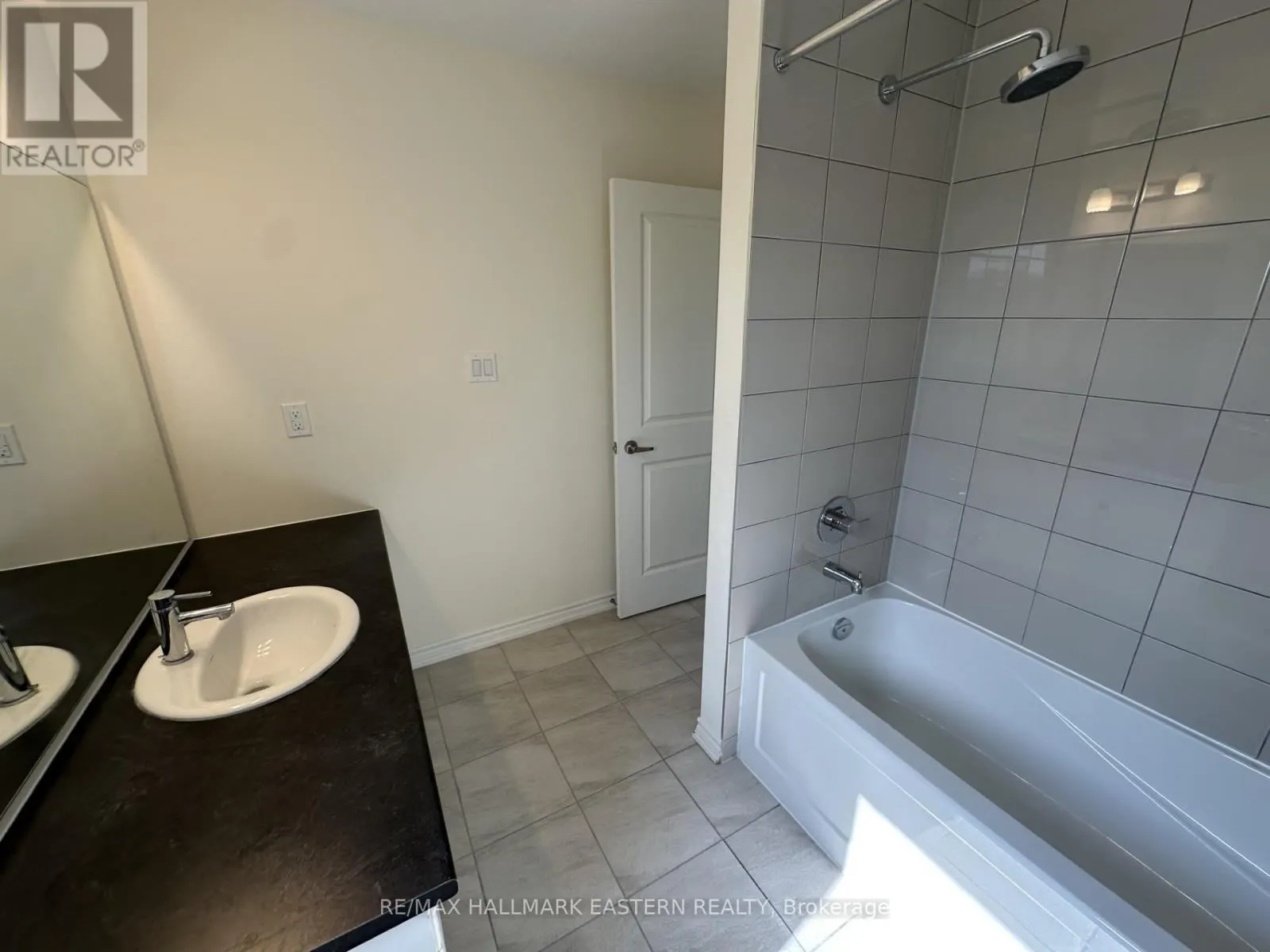 #28 - 94 GOLDEN MEADOWS DRIVE, ##28