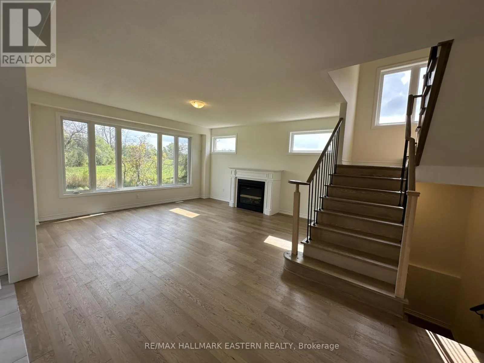 #28 - 94 GOLDEN MEADOWS DRIVE, ##28