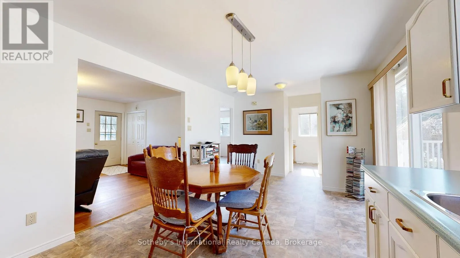 B - 103 BRUCE STREET S, #B