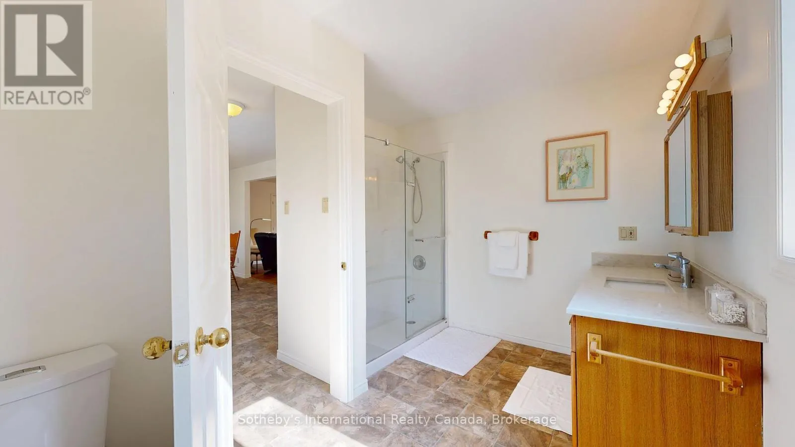 B - 103 BRUCE STREET S, #B