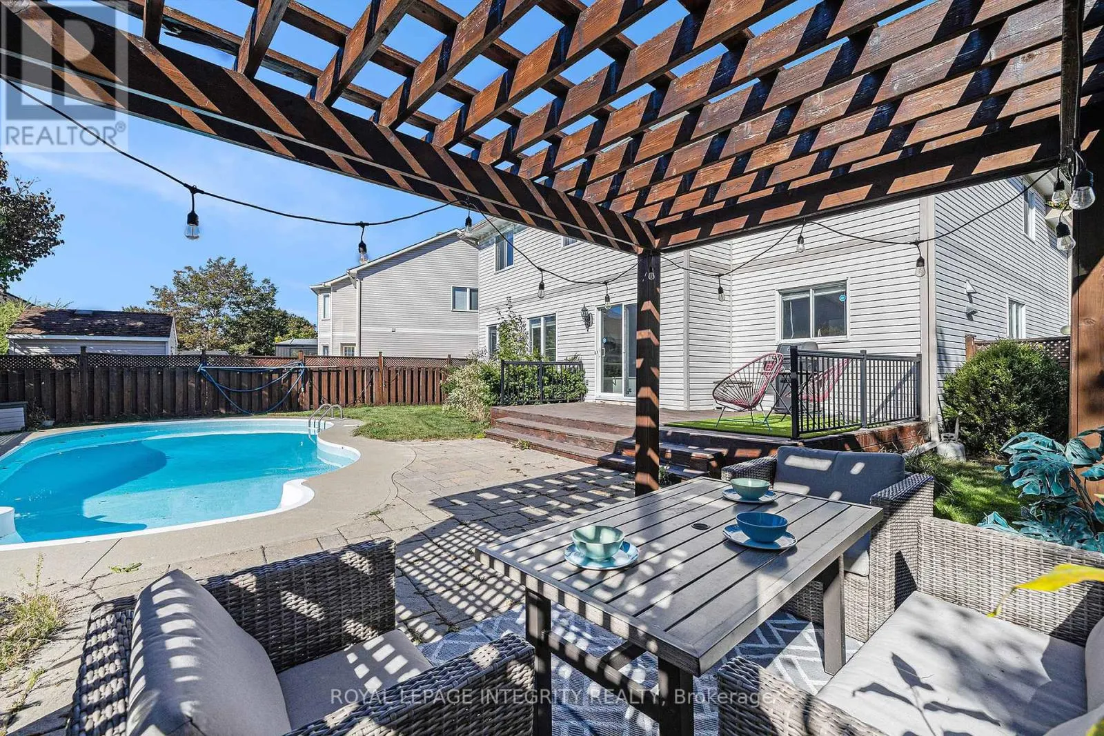 10 MAYBROOK PLACE