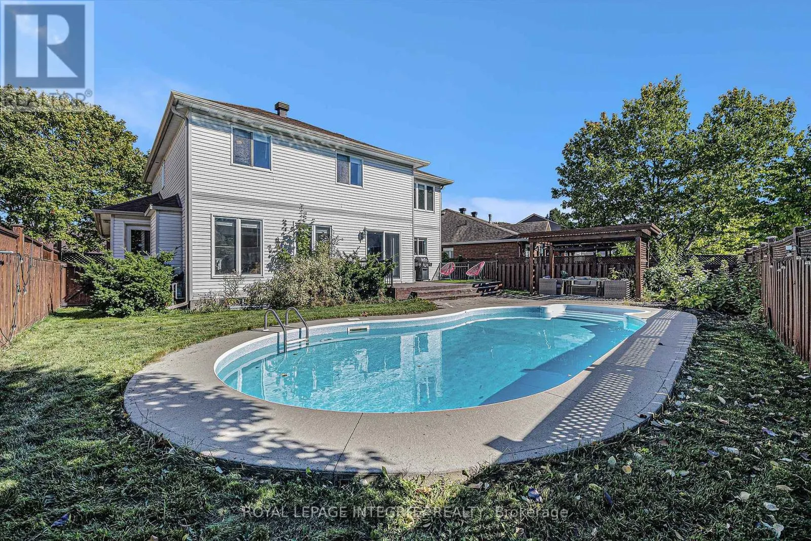 10 MAYBROOK PLACE