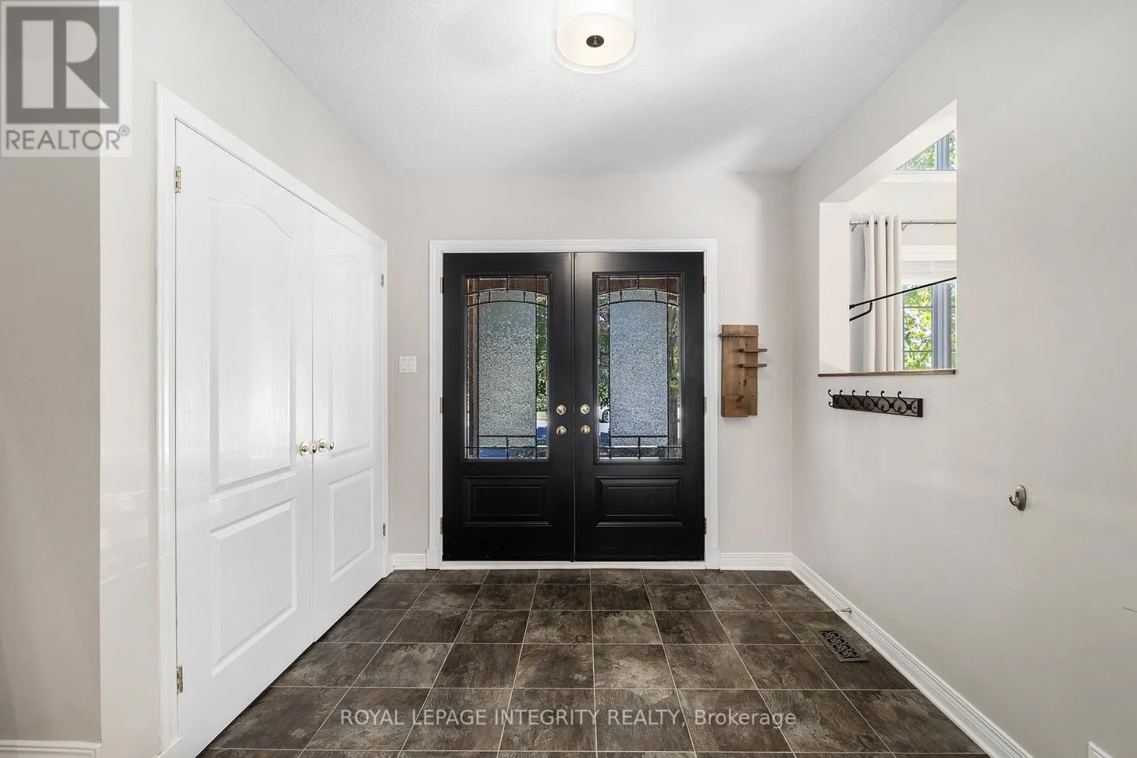 10 MAYBROOK PLACE