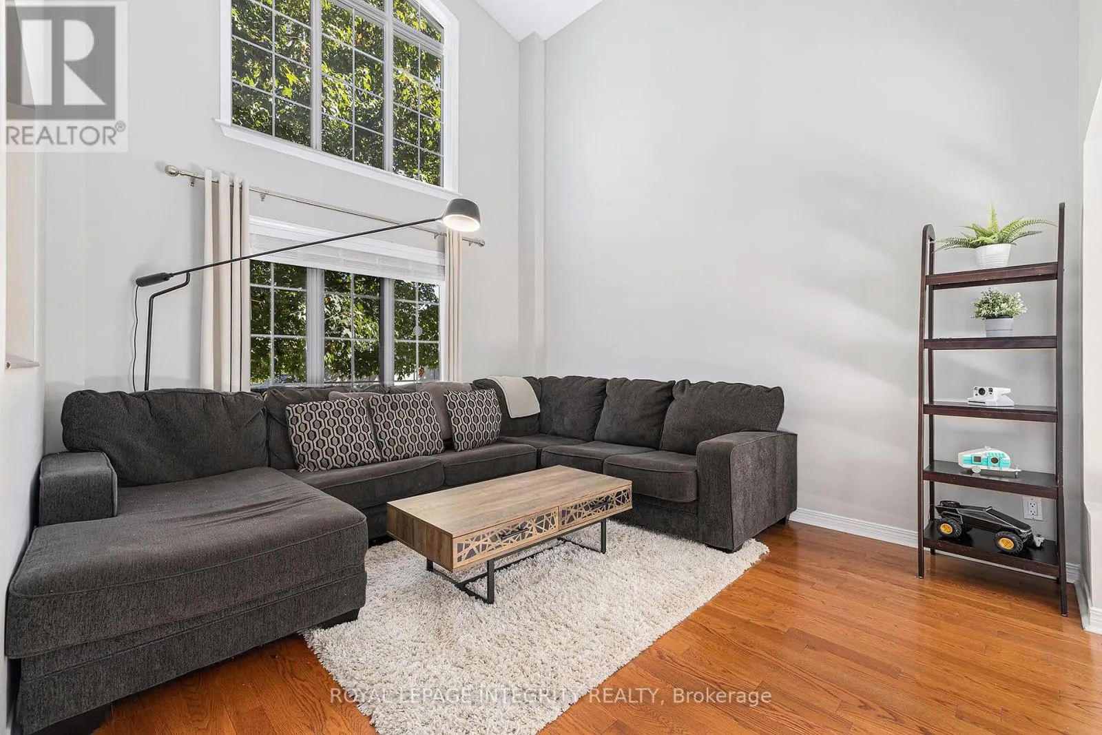 10 MAYBROOK PLACE