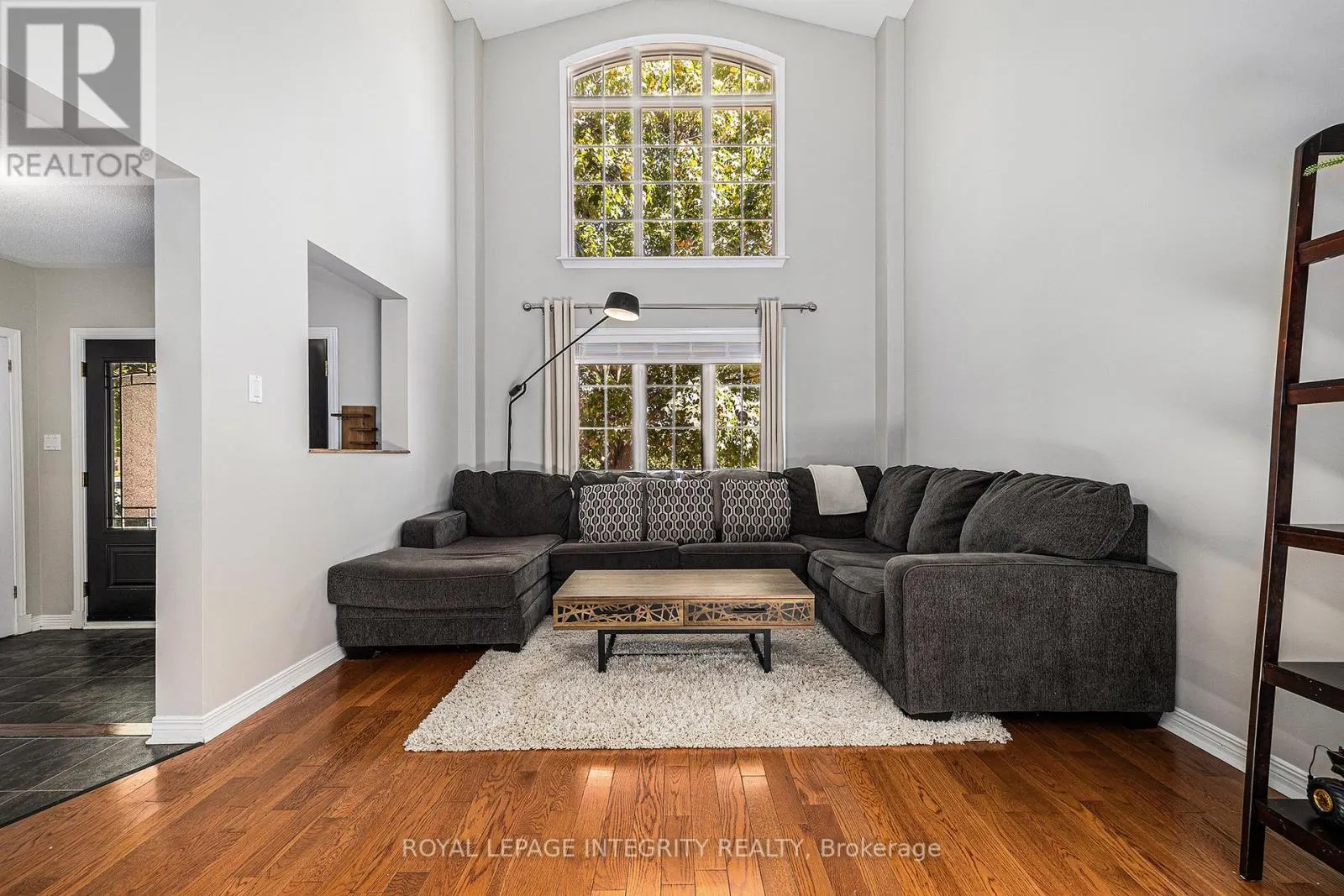 10 MAYBROOK PLACE