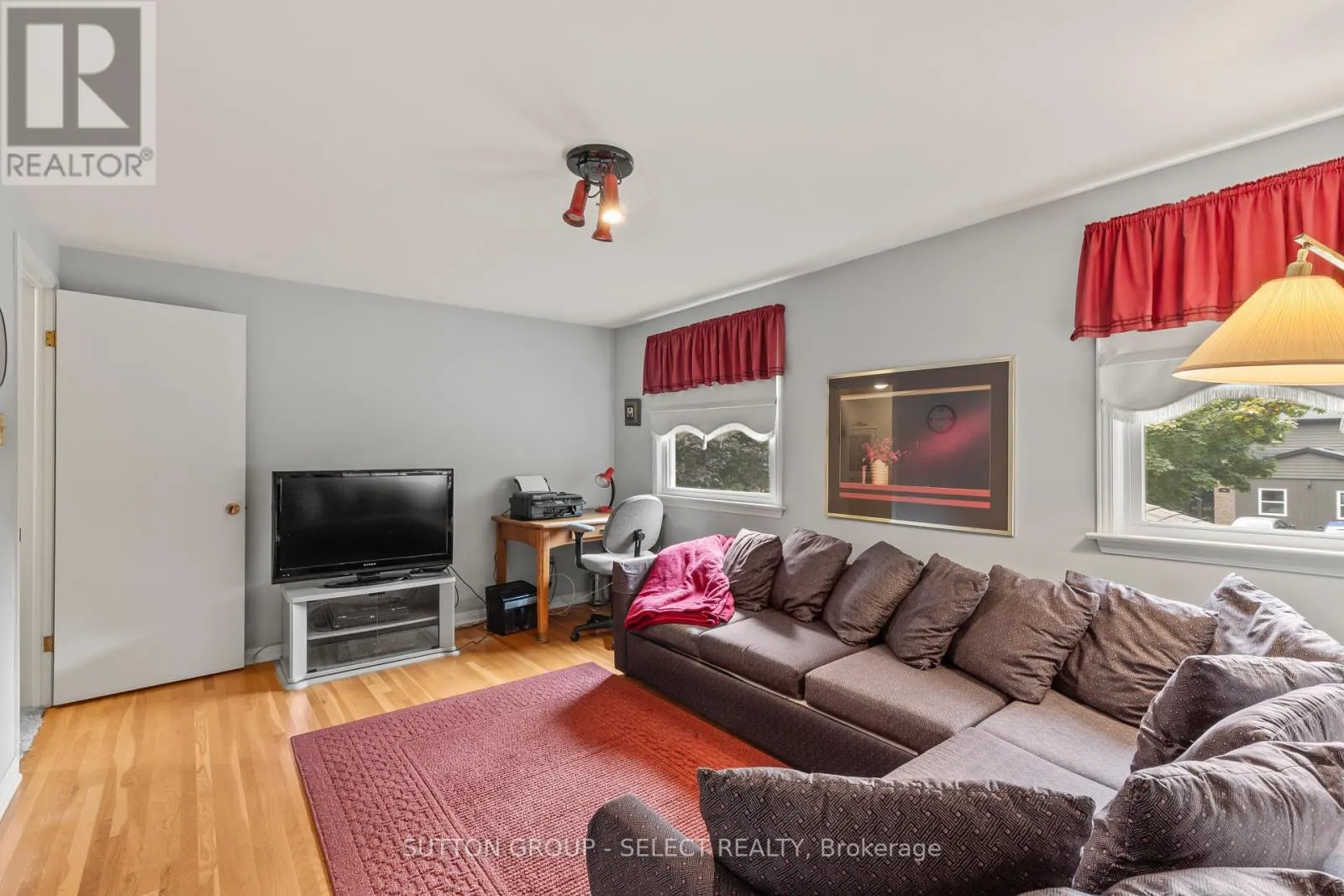 80 LELAND ROAD