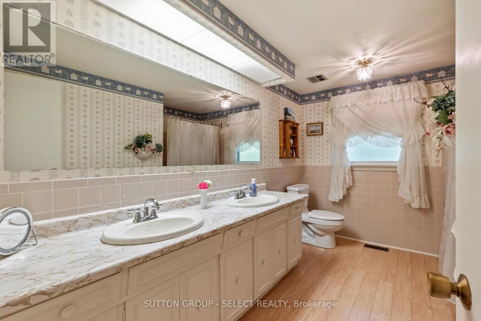 80 LELAND ROAD