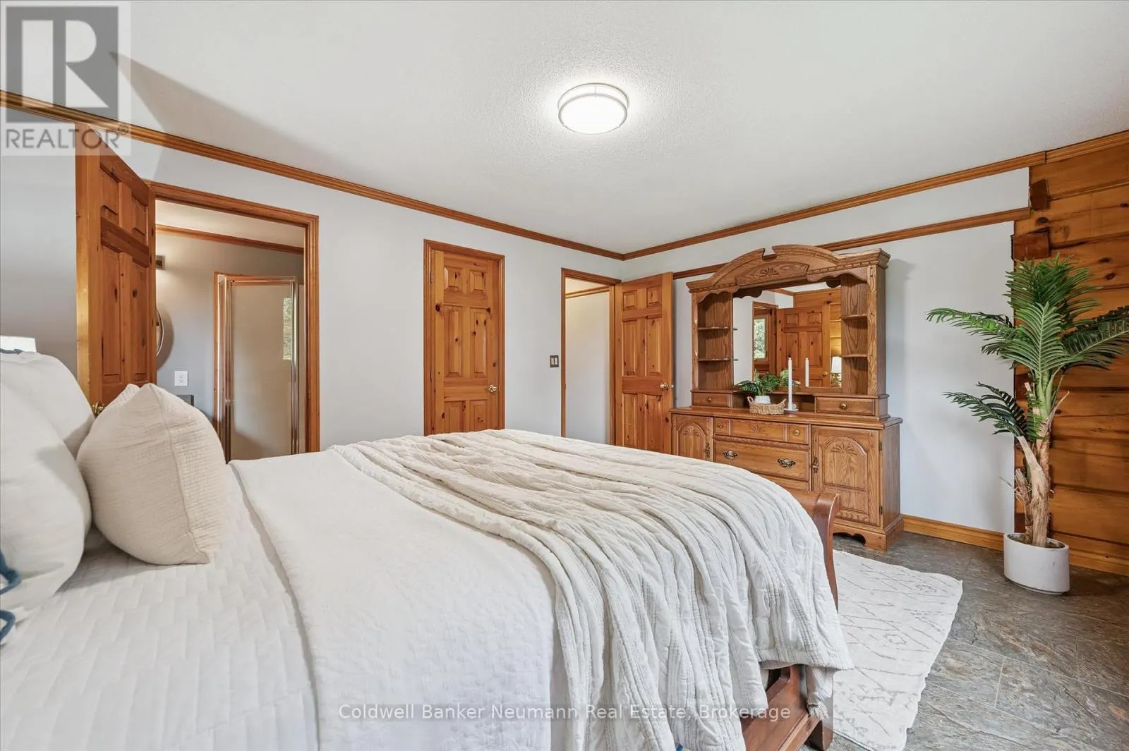 403277 GREY ROAD 4