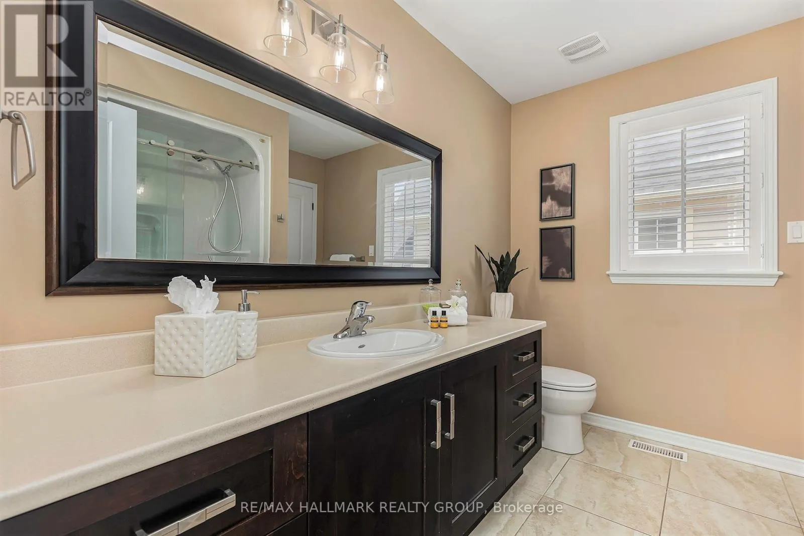 828 DALKENA PLACE