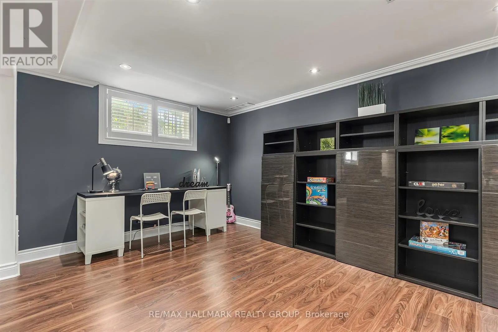 828 DALKENA PLACE