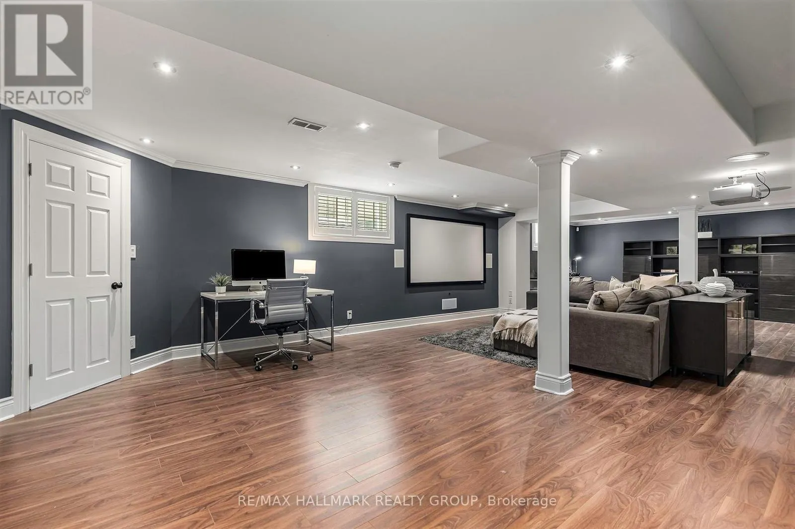 828 DALKENA PLACE