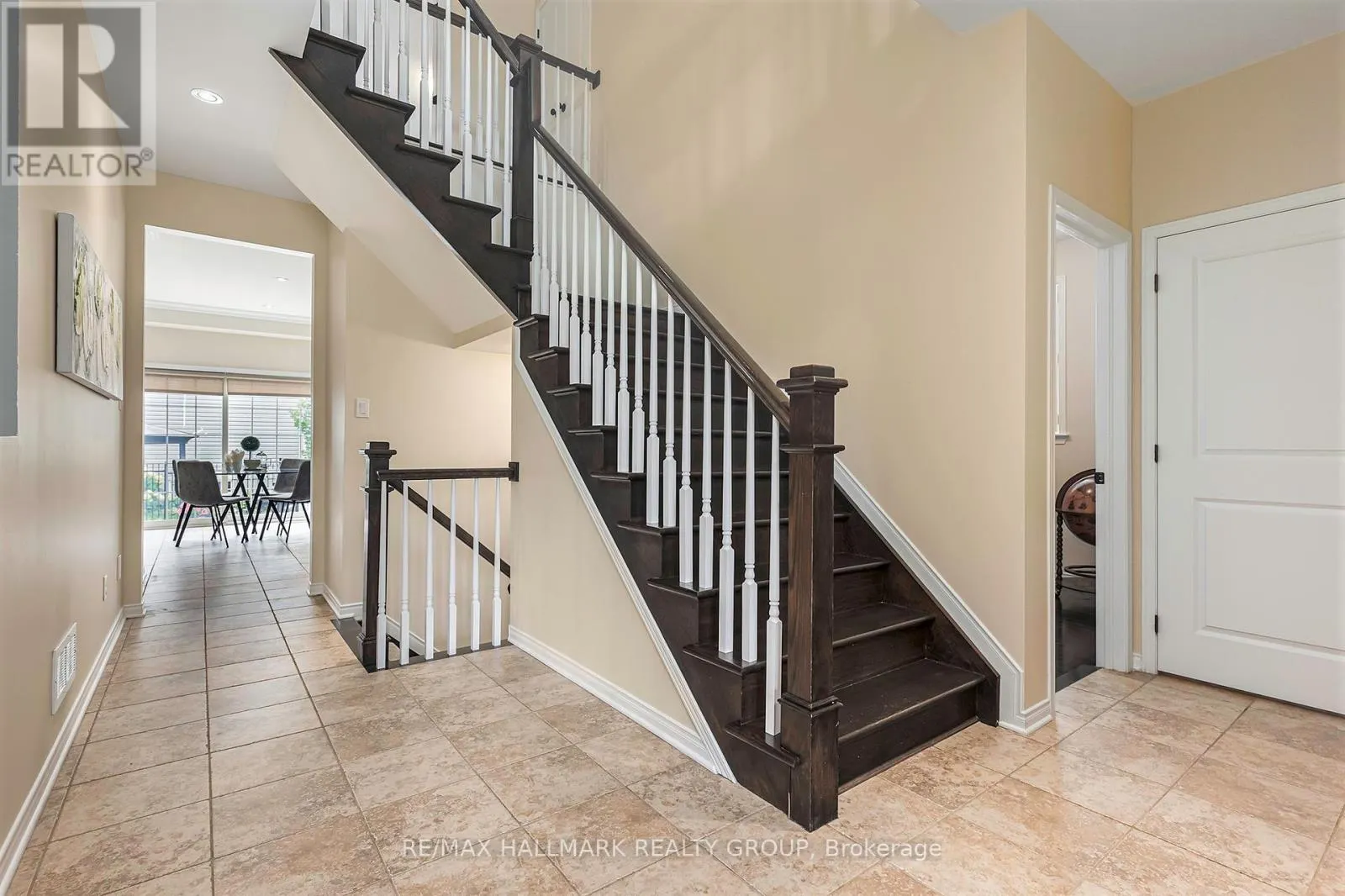 828 DALKENA PLACE
