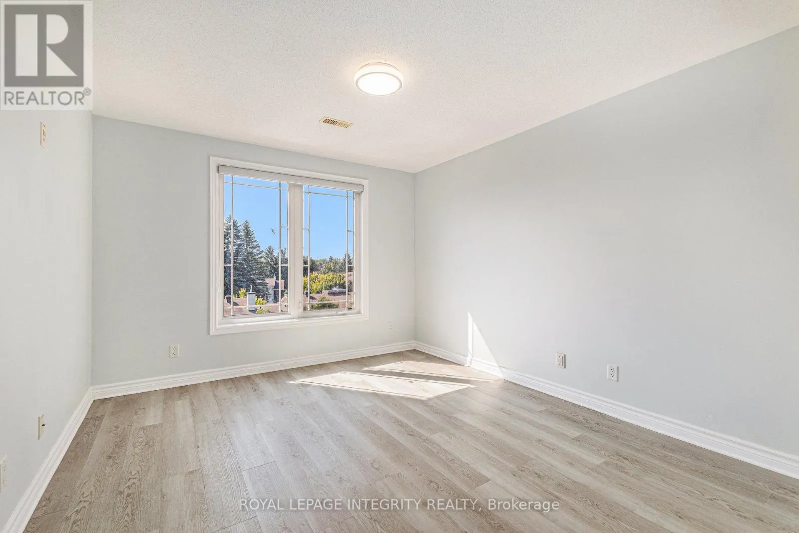 8 - 188 PASEO PRIVATE