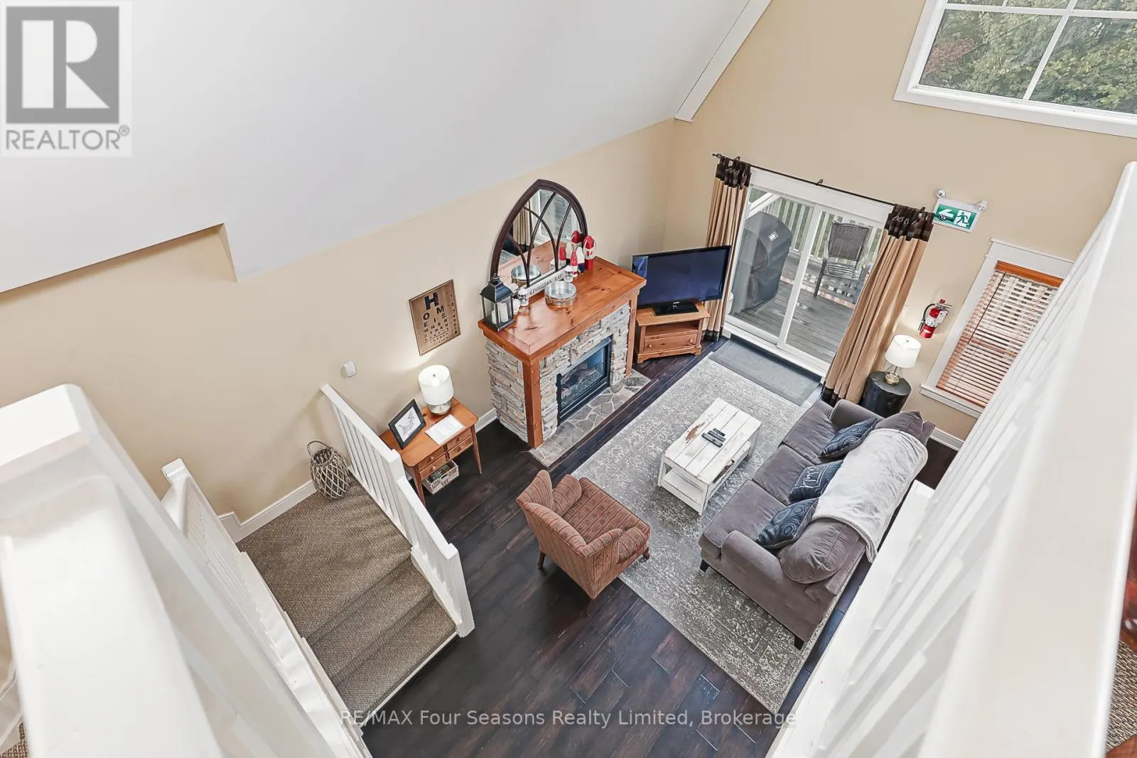 225 - 170 SNOWBRIDGE WAY N, #225