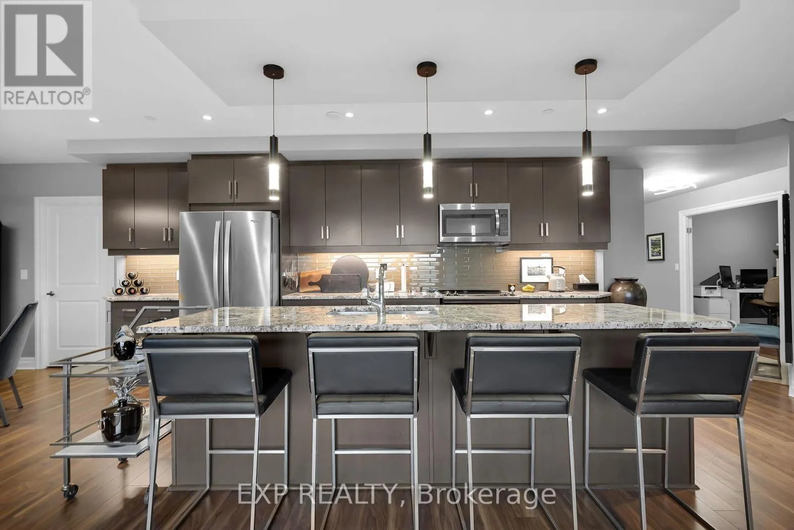 709 - 260 VILLAGEWALK BOULEVARD, #709