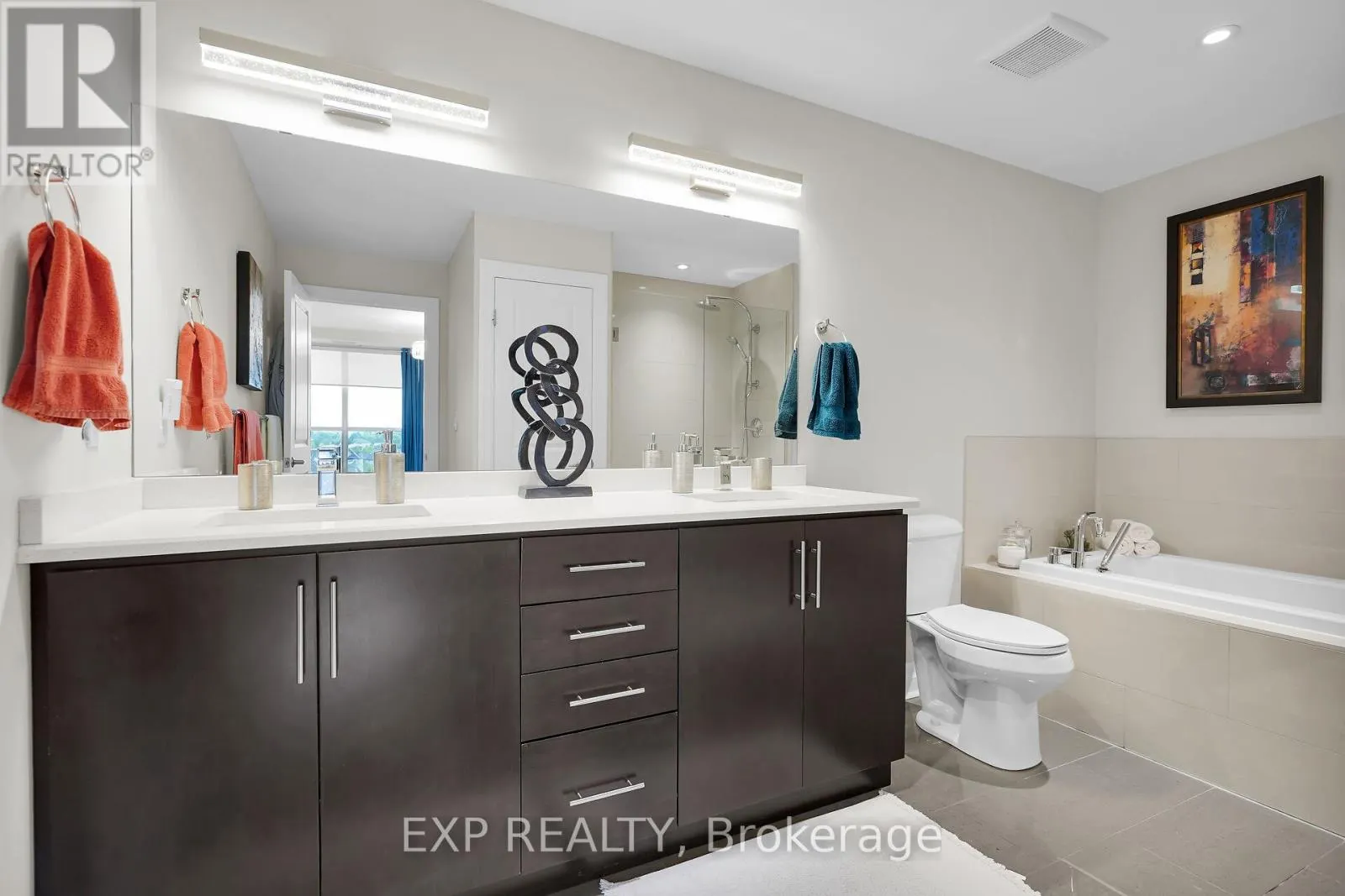 709 - 260 VILLAGEWALK BOULEVARD, #709