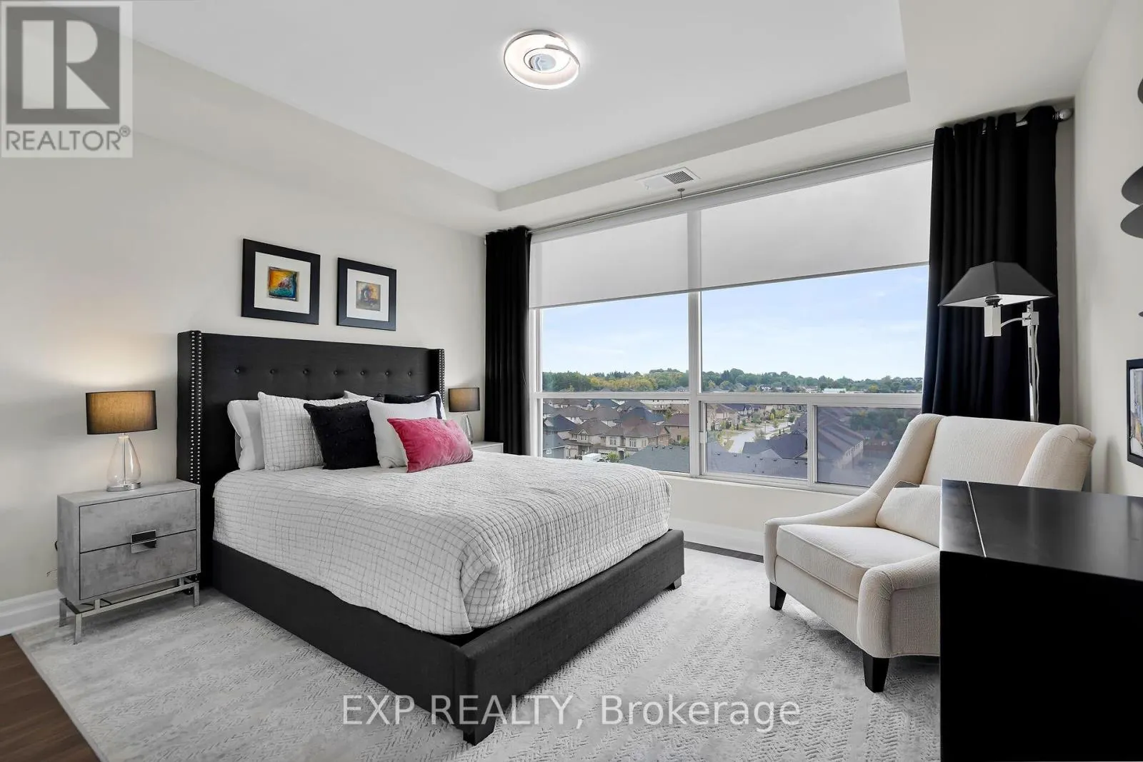 709 - 260 VILLAGEWALK BOULEVARD, #709