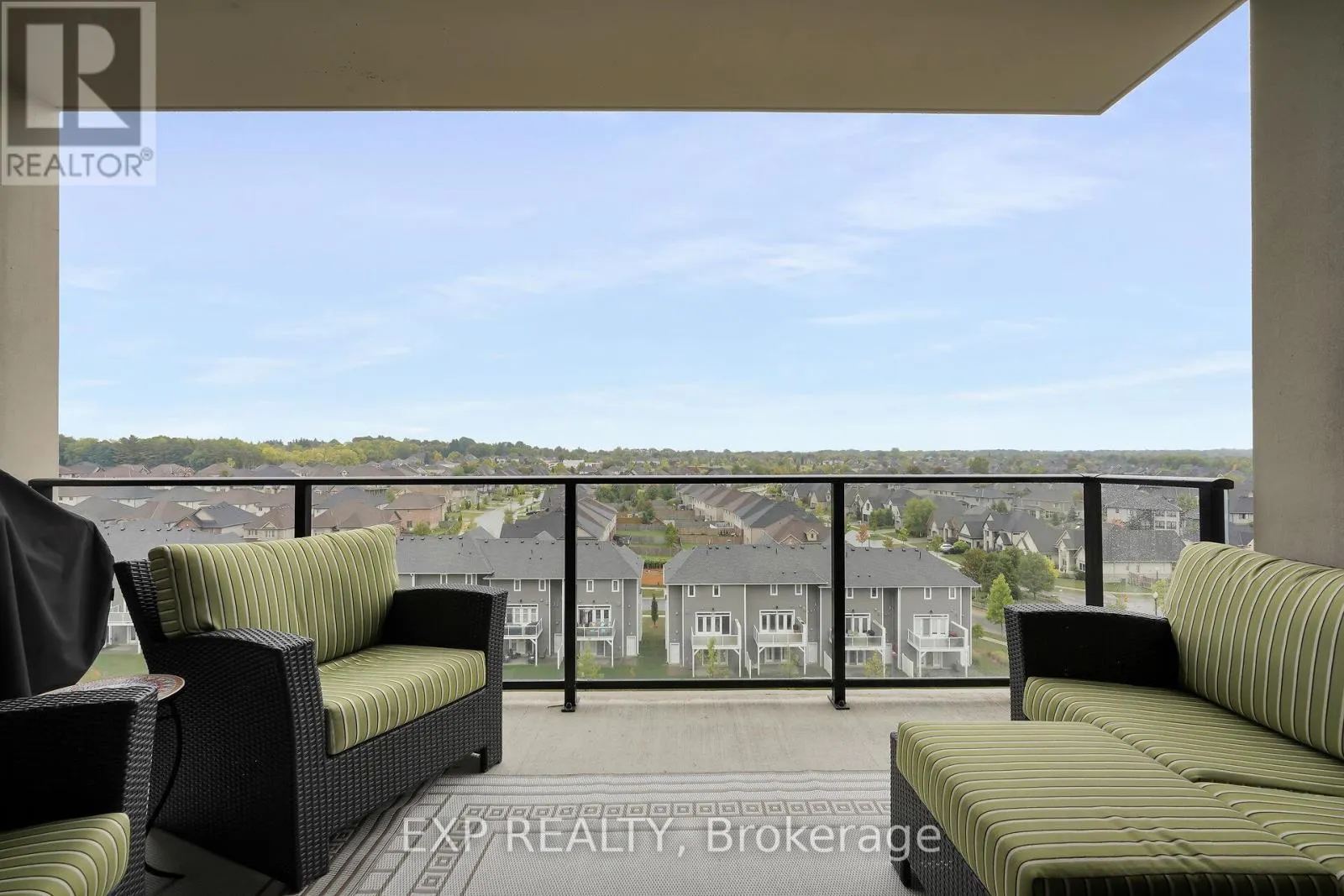 709 - 260 VILLAGEWALK BOULEVARD, #709