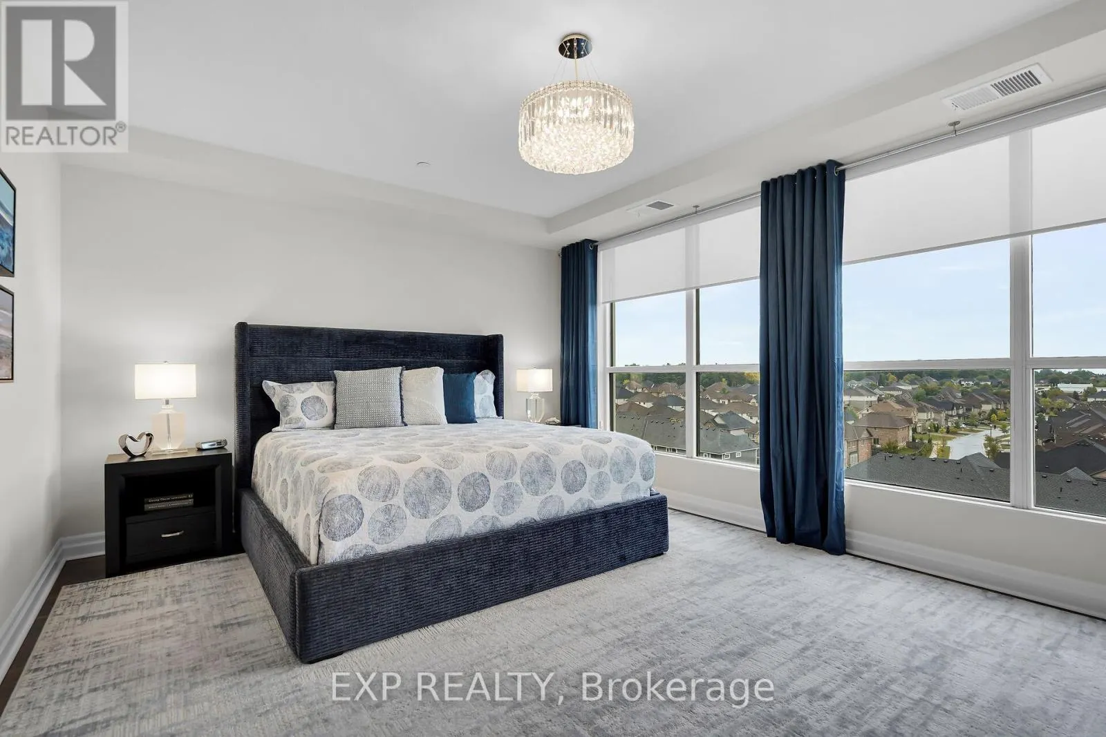 709 - 260 VILLAGEWALK BOULEVARD, #709