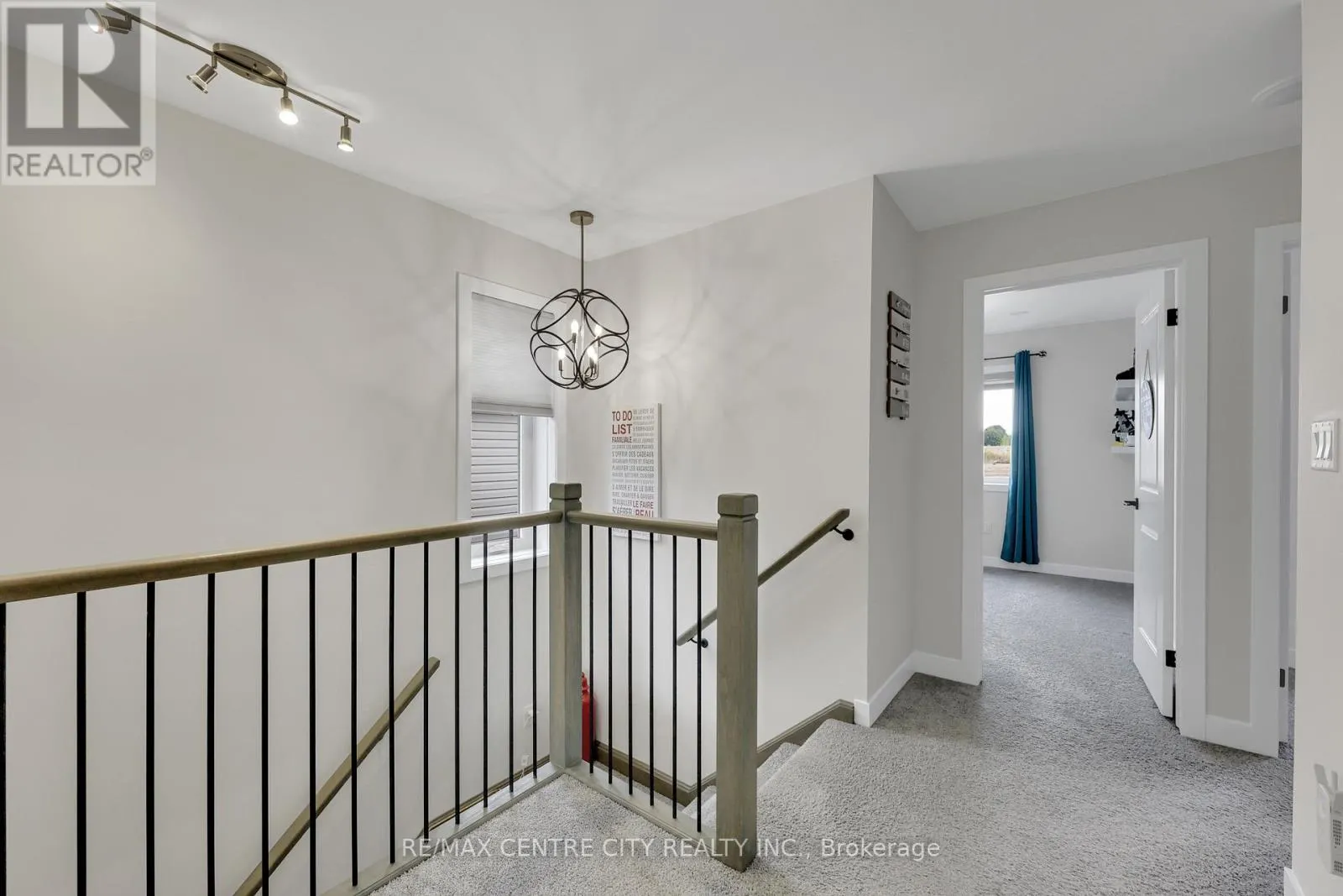 1526 DREW STREET