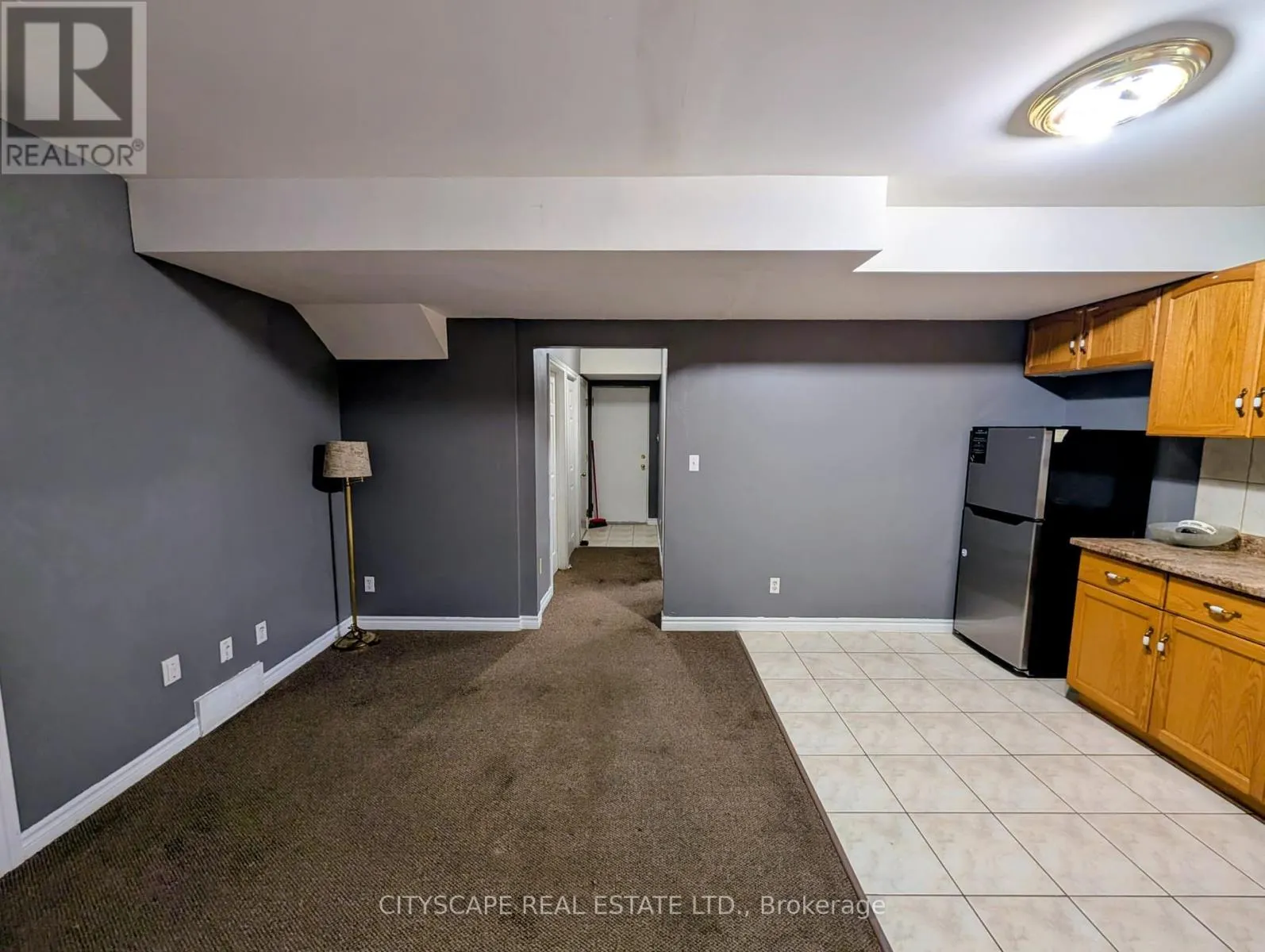 LOWER - 17 KELLY COURT