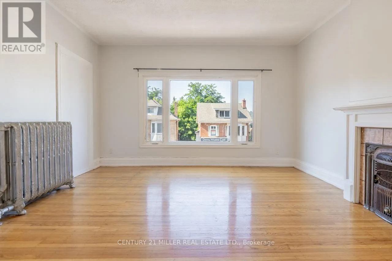 2 - 270 MAIN STREET W