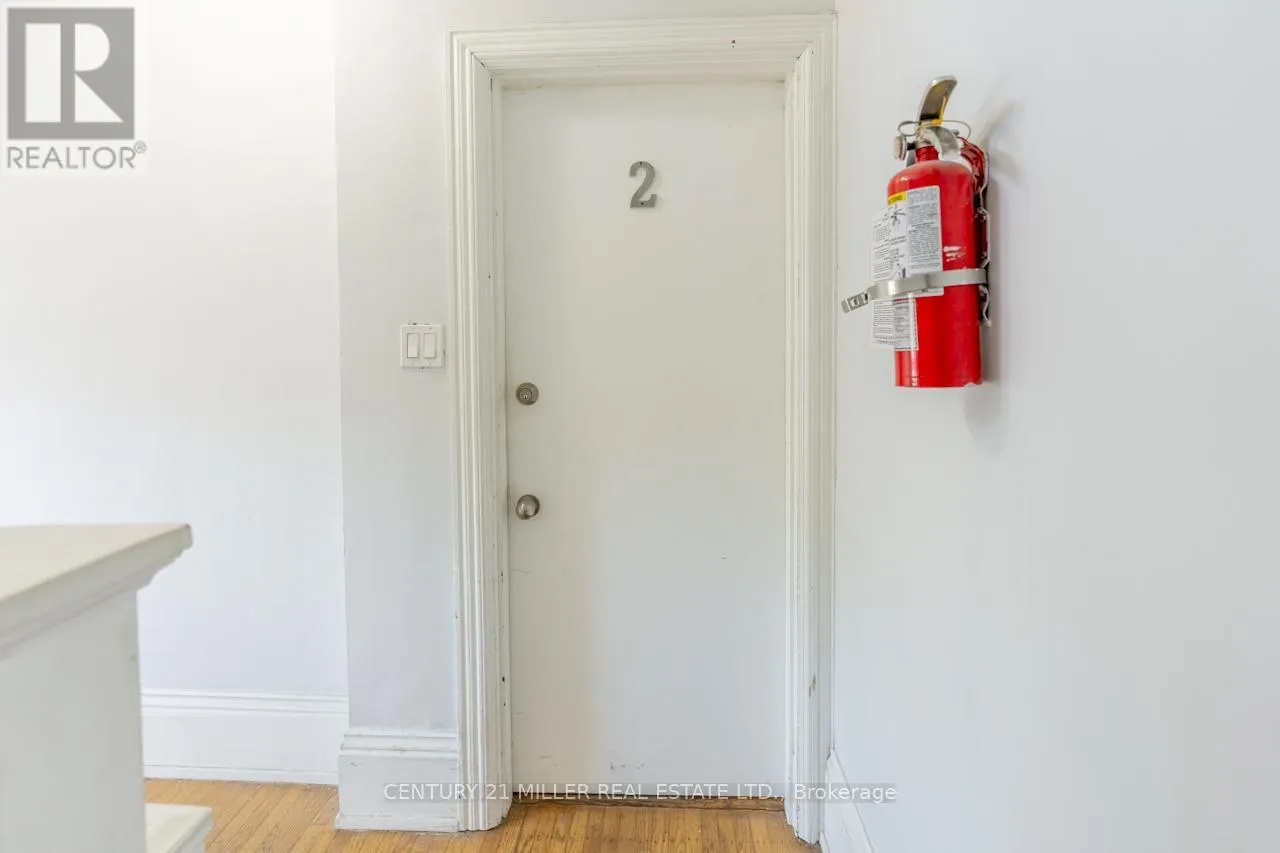 2 - 270 MAIN STREET W