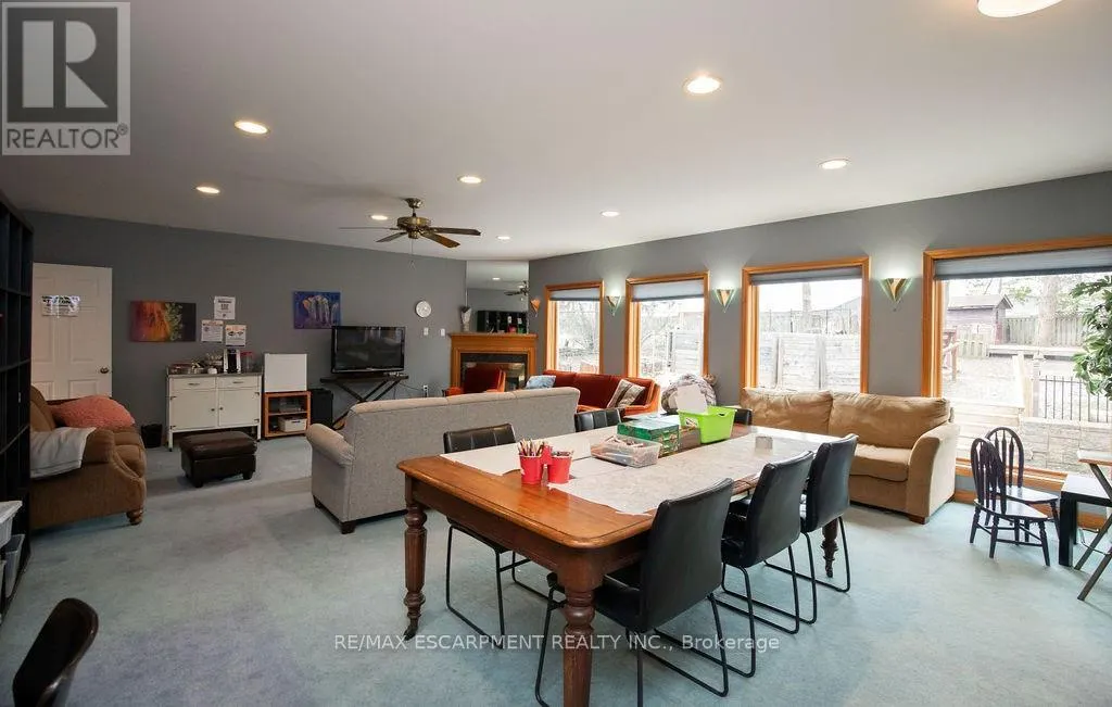 144 WILSON STREET E