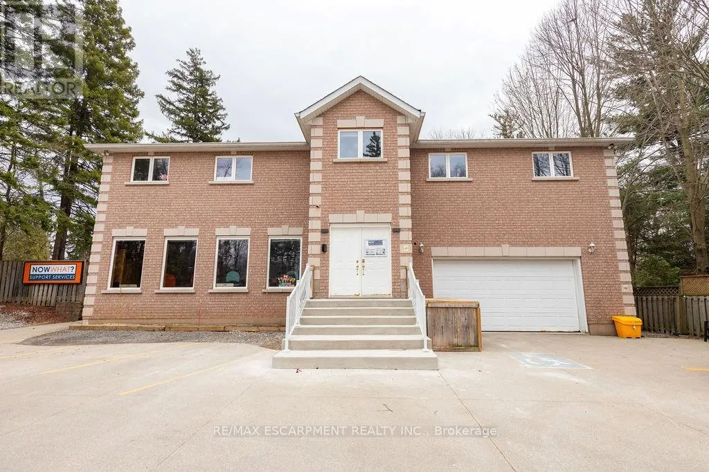 144 WILSON STREET E