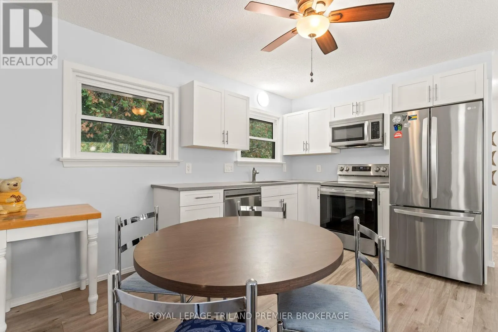 9632 BEACHWAY DRIVE