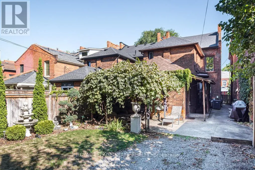 122 EAST AVENUE S