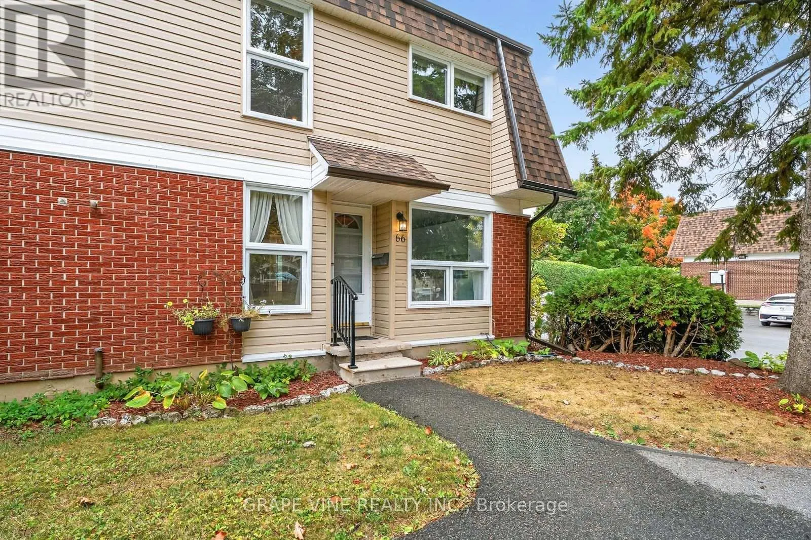 66 RUTHERFORD WAY