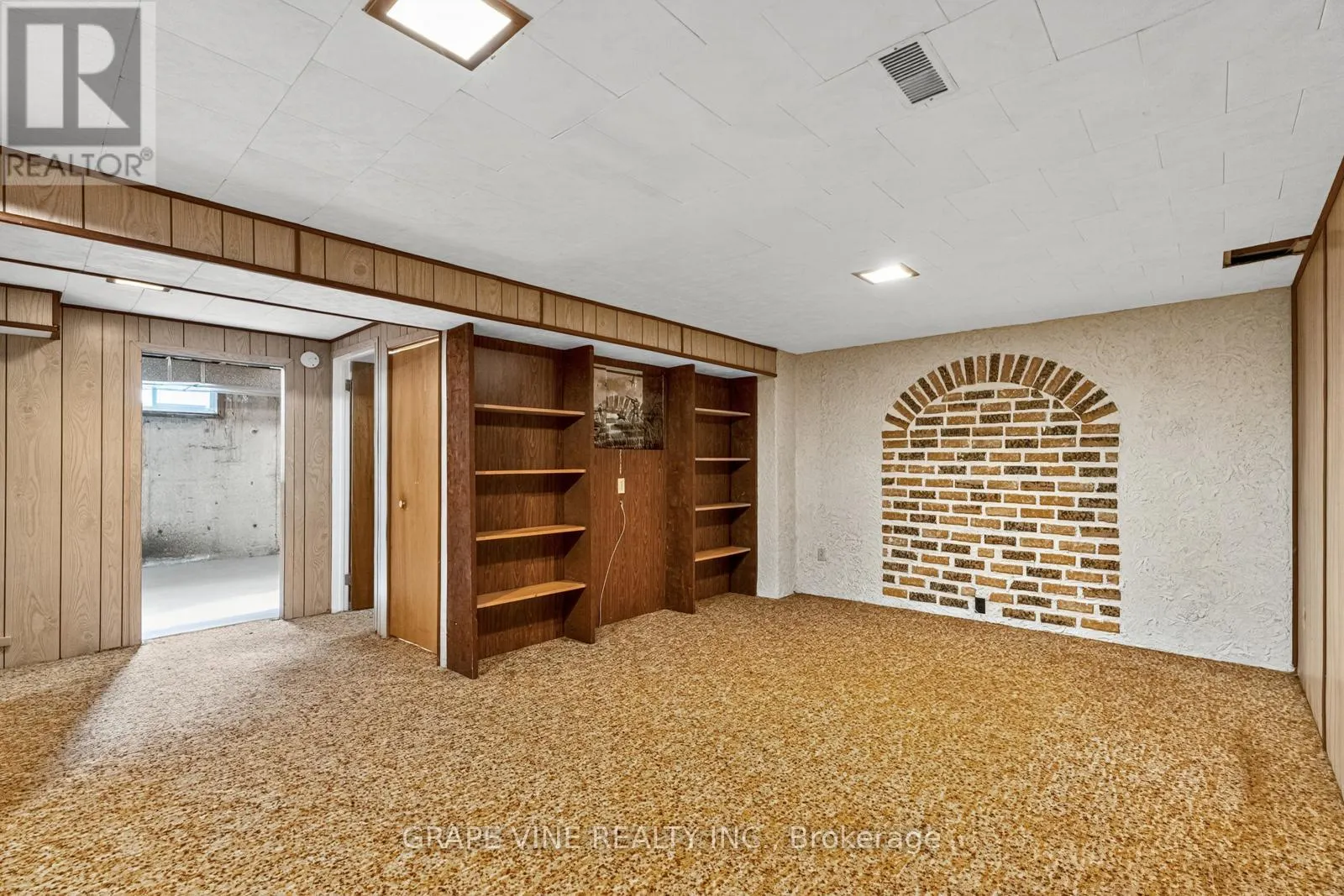 66 RUTHERFORD WAY