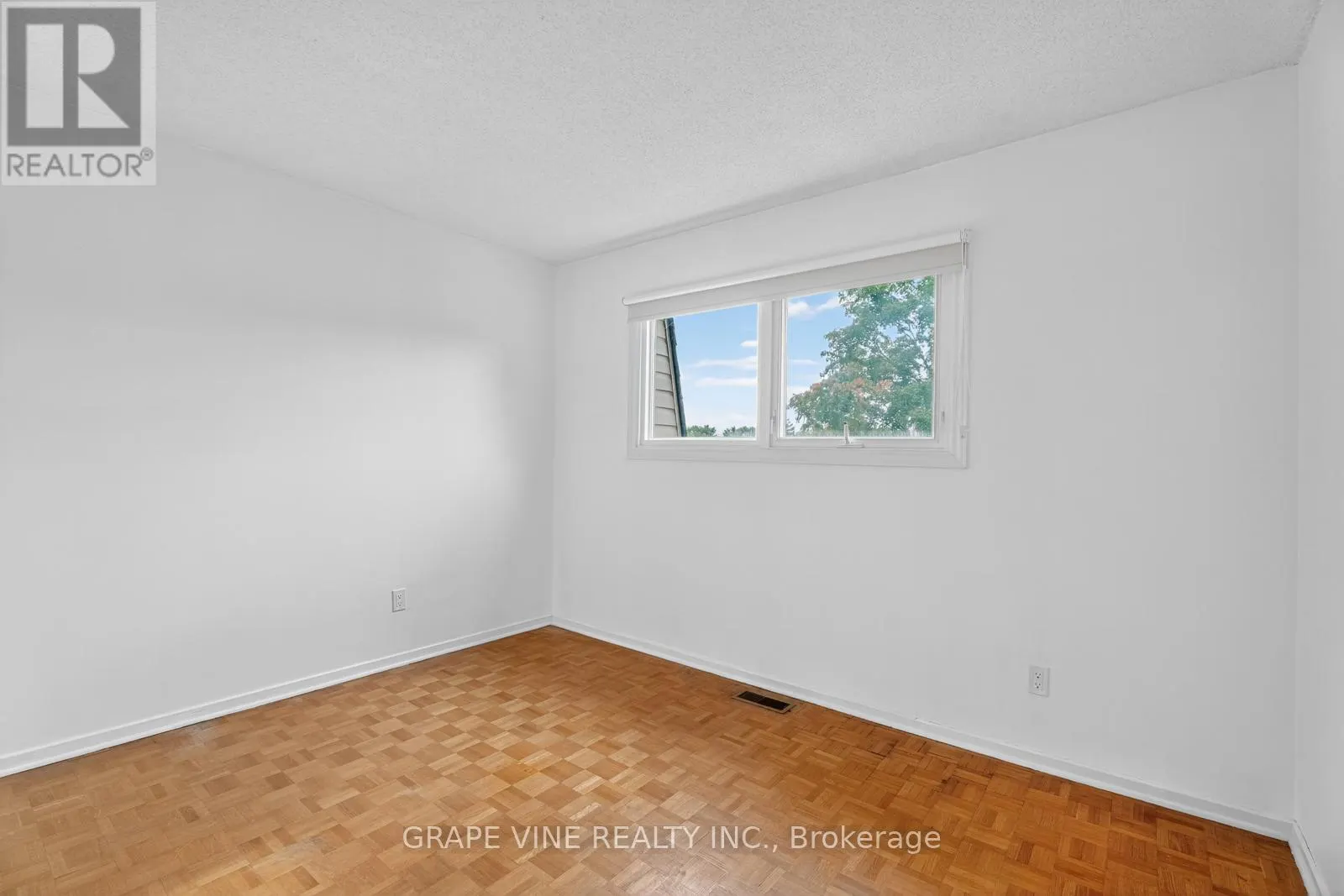 66 RUTHERFORD WAY
