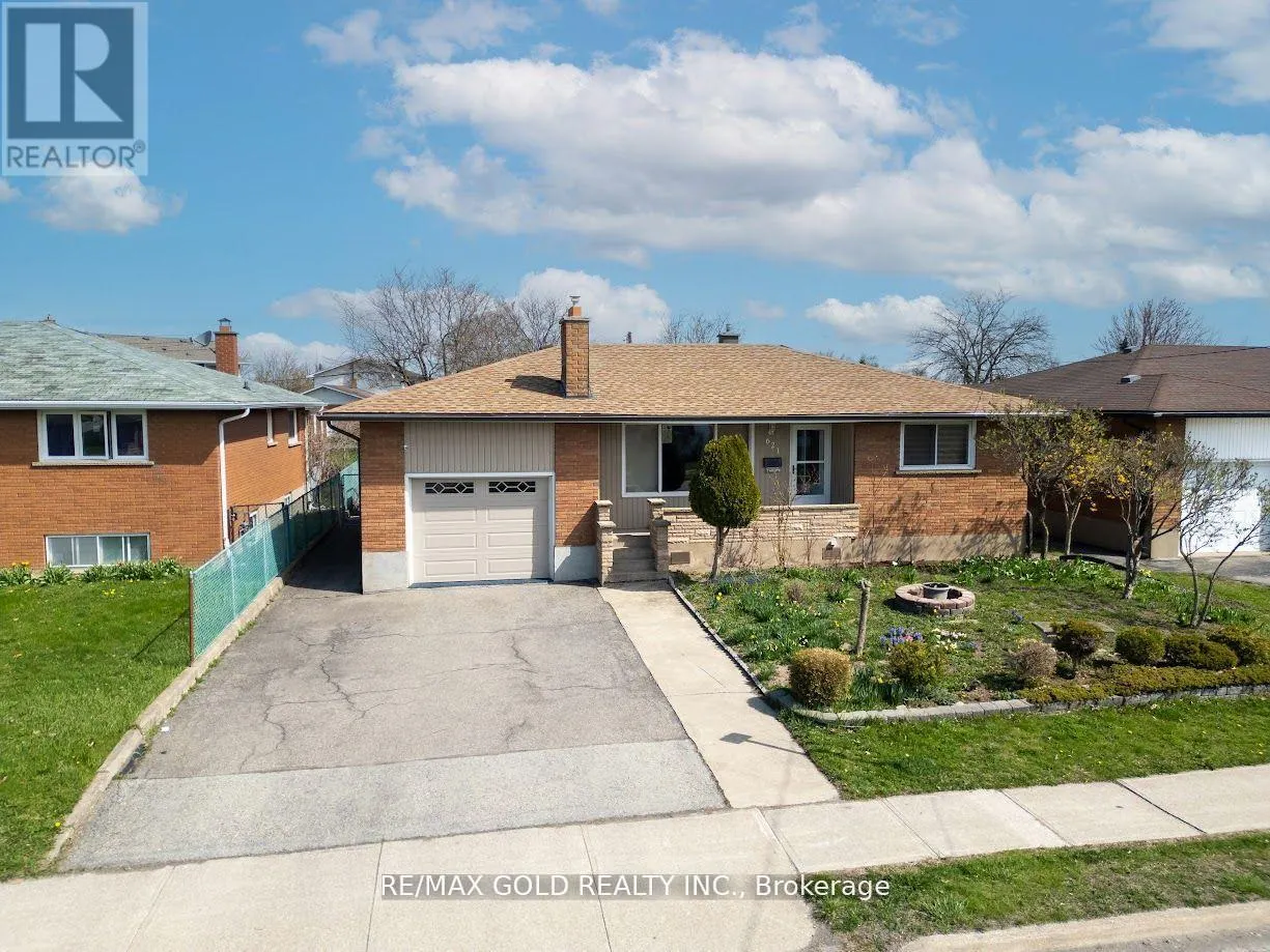 621 LINCOLN STREET