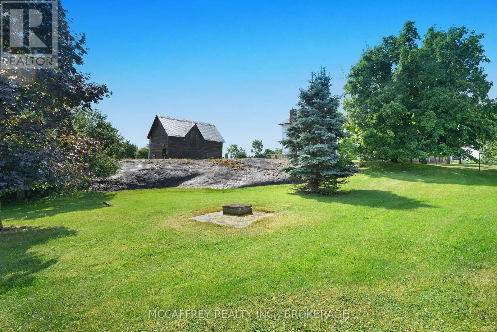 338 BURRIDGE ROAD E