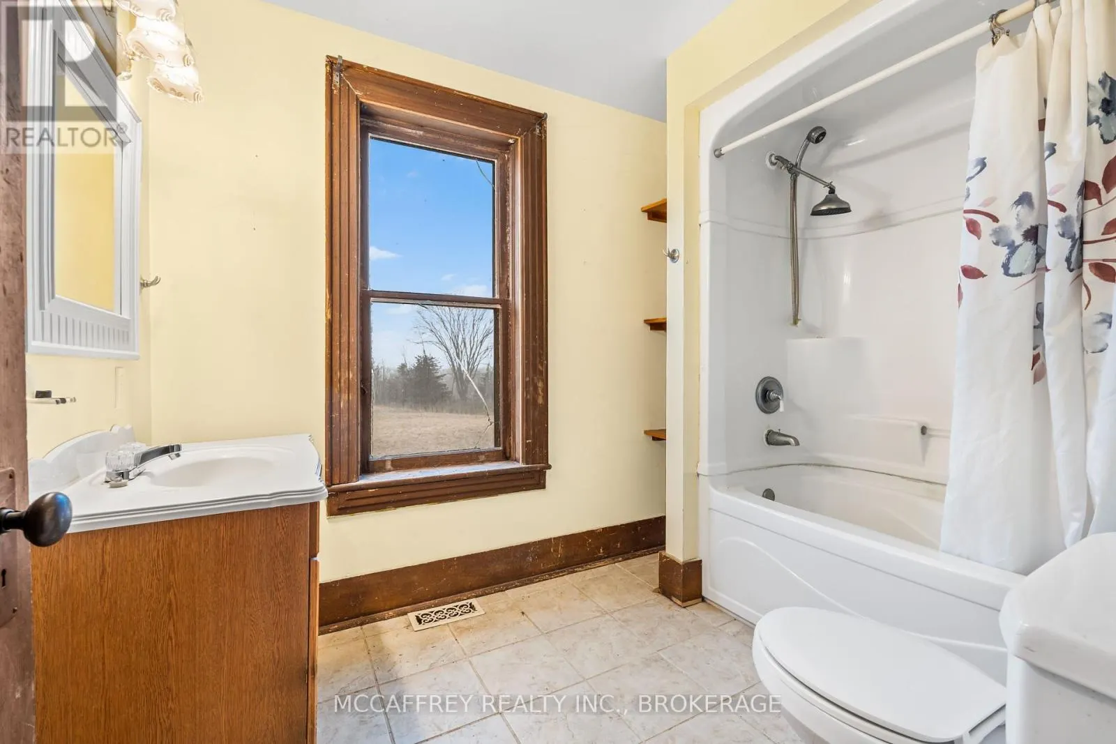 338 BURRIDGE ROAD E