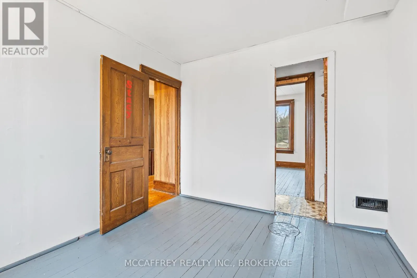 338 BURRIDGE ROAD E