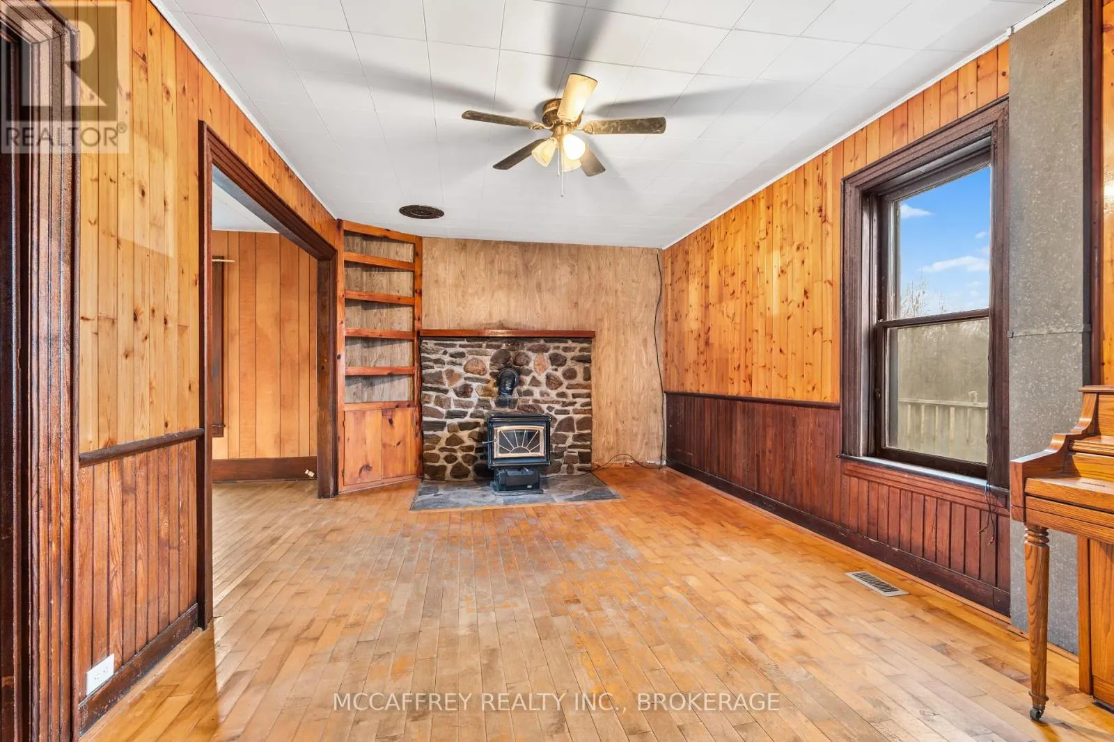 338 BURRIDGE ROAD E