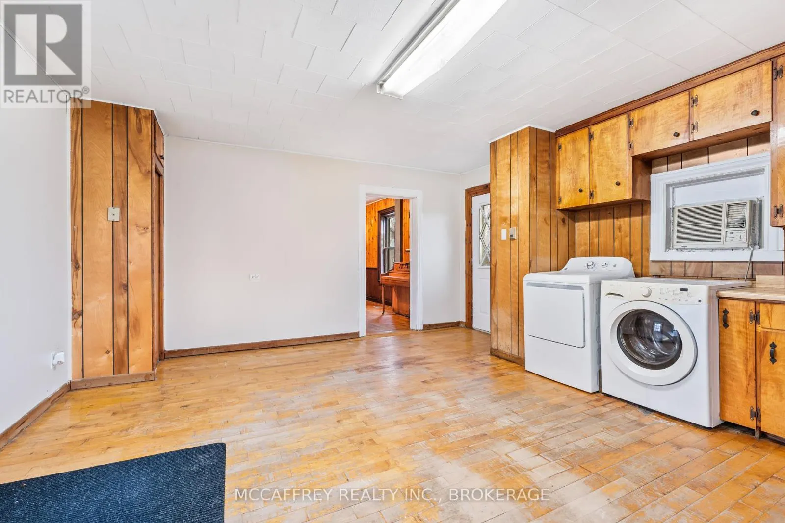 338 BURRIDGE ROAD E