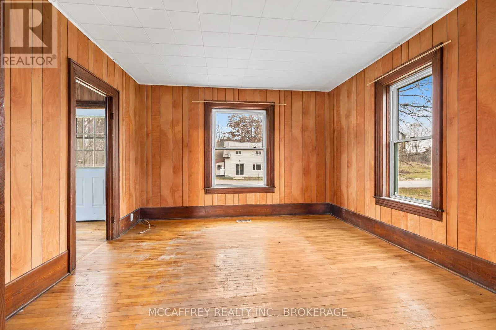 338 BURRIDGE ROAD E
