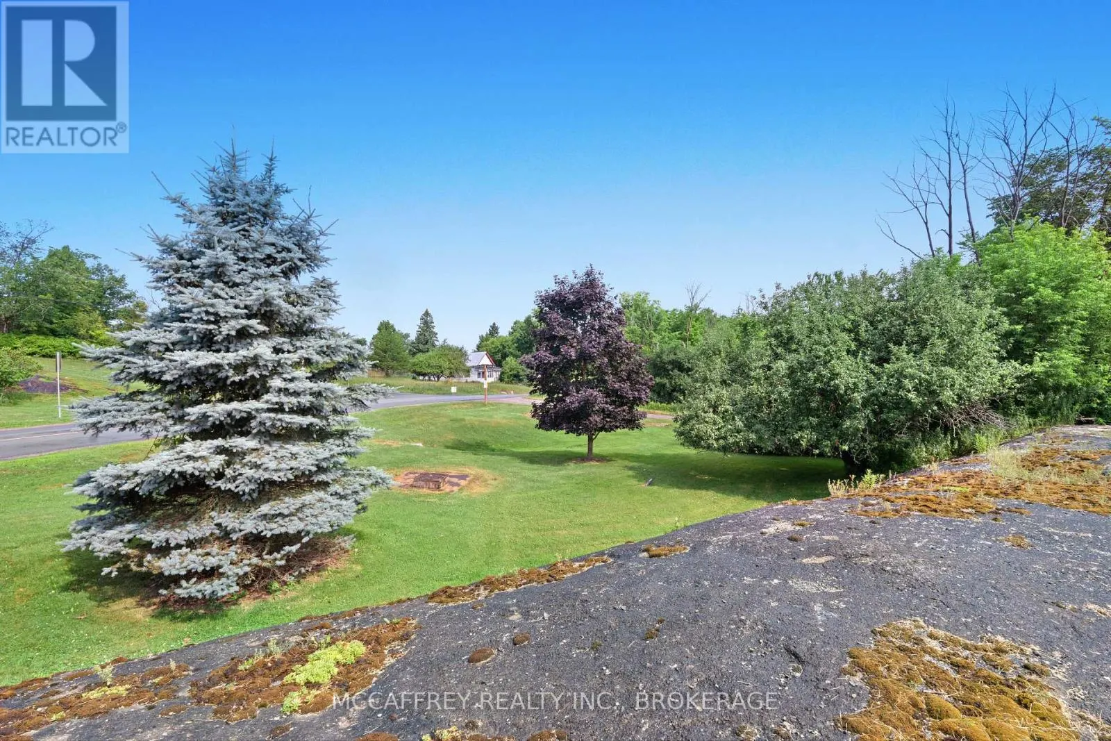 338 BURRIDGE ROAD E