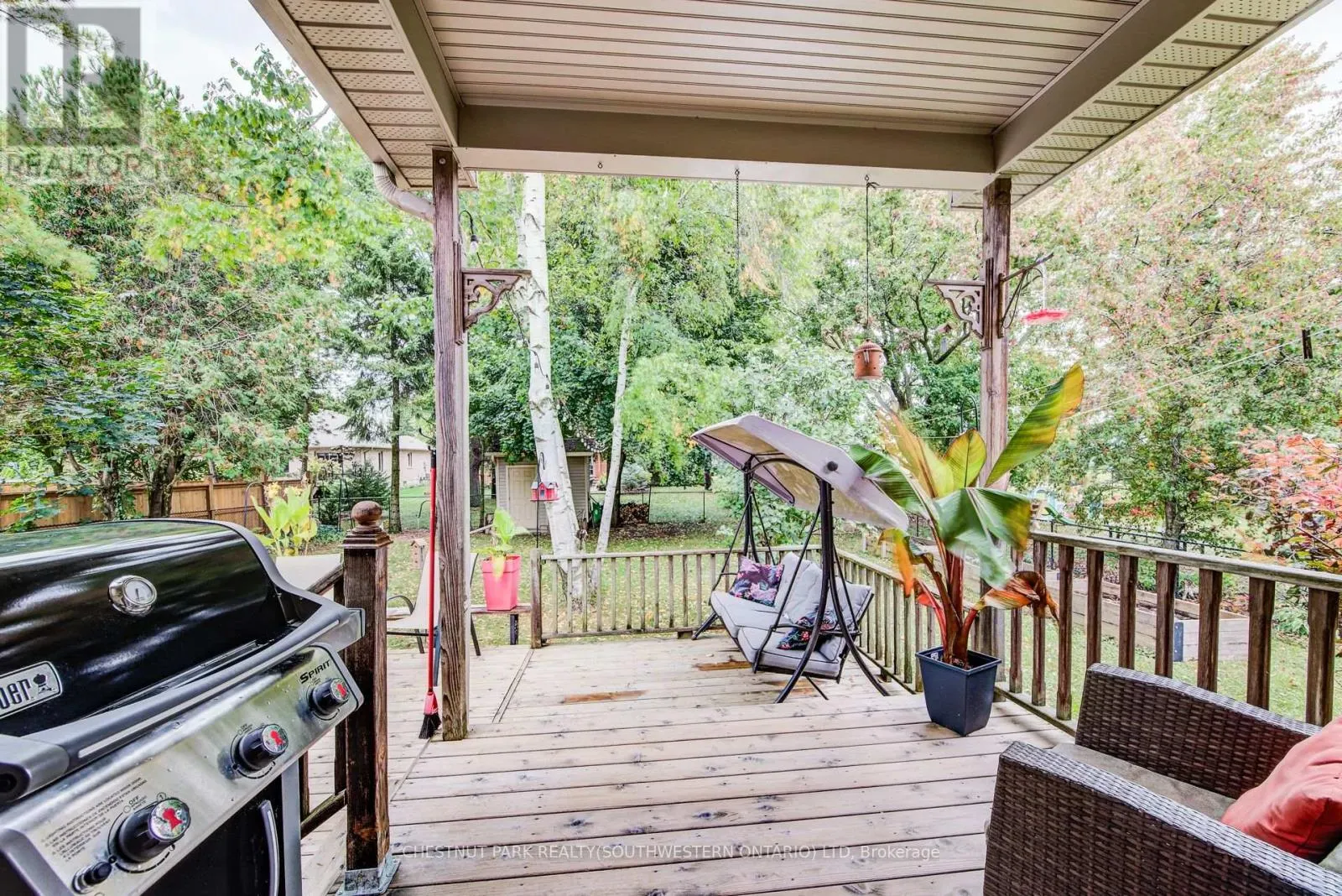 1105 QUEEN'S BUSH ROAD