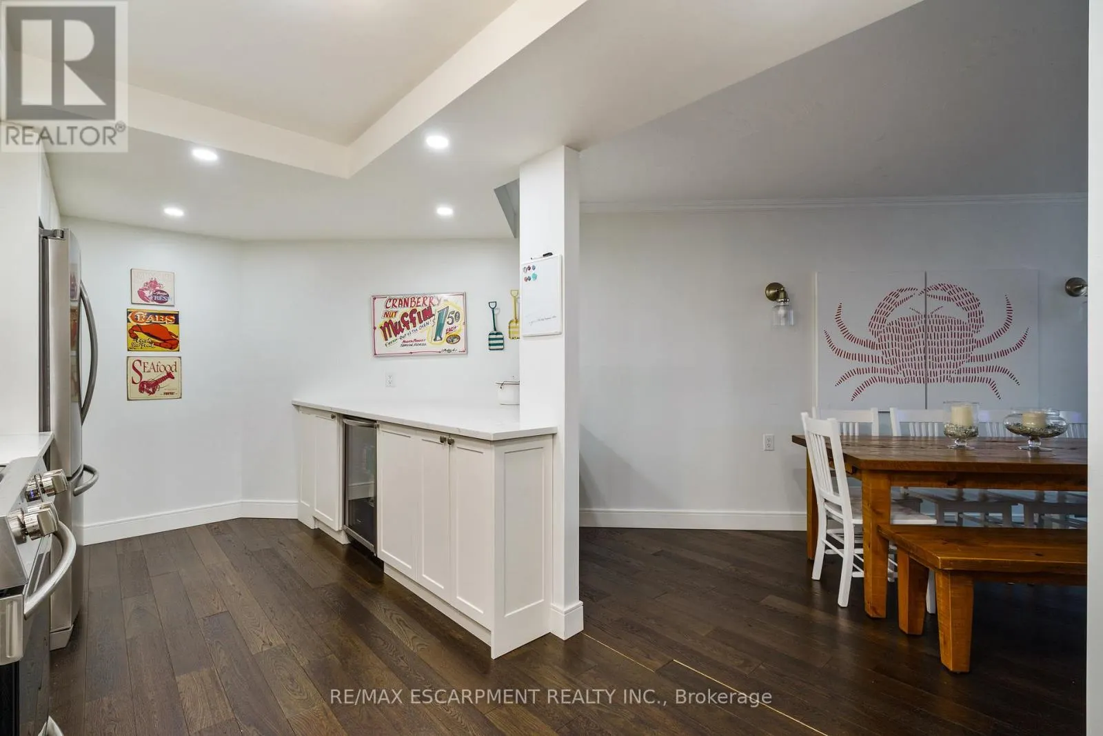301 - 150 WILSON STREET W