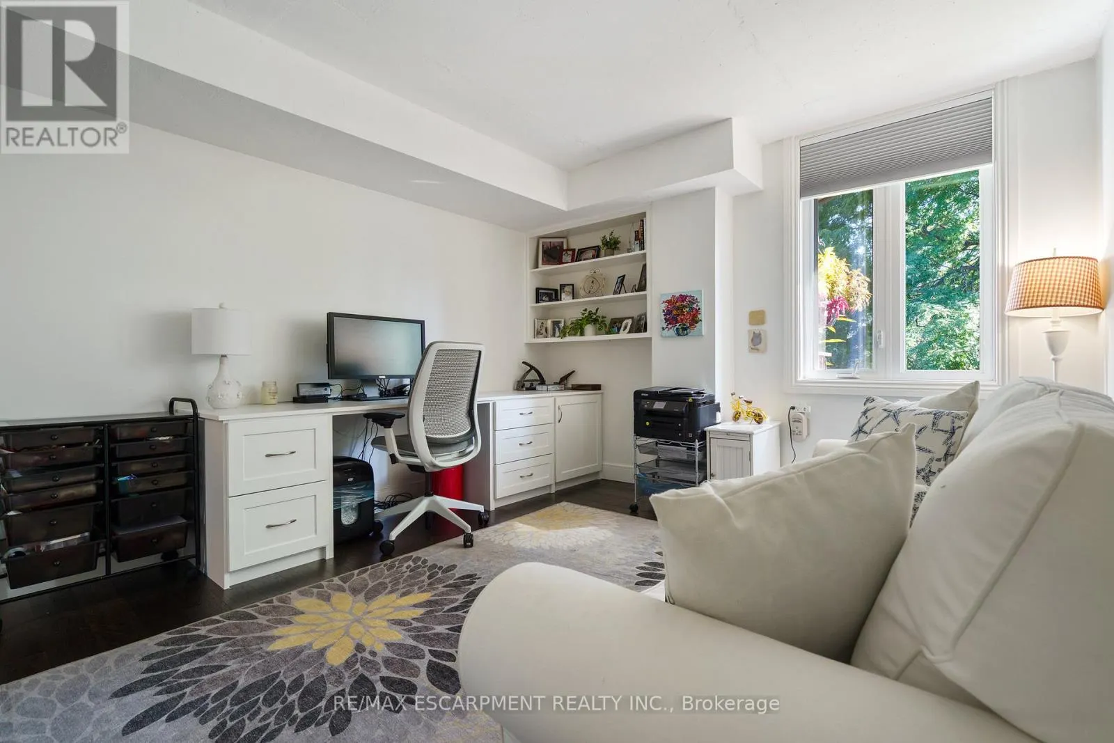 301 - 150 WILSON STREET W