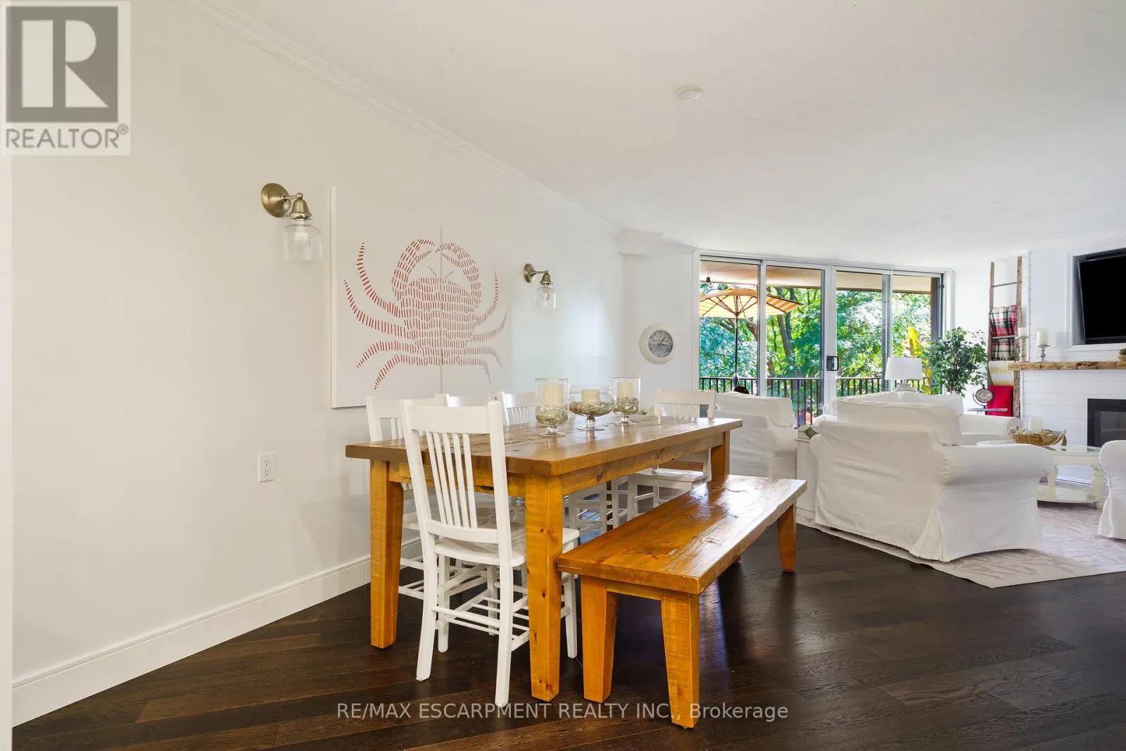 301 - 150 WILSON STREET W