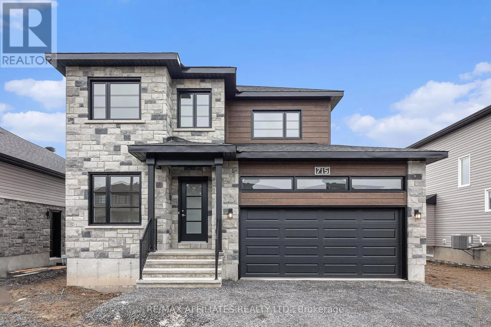 615 GENEVA CRESCENT