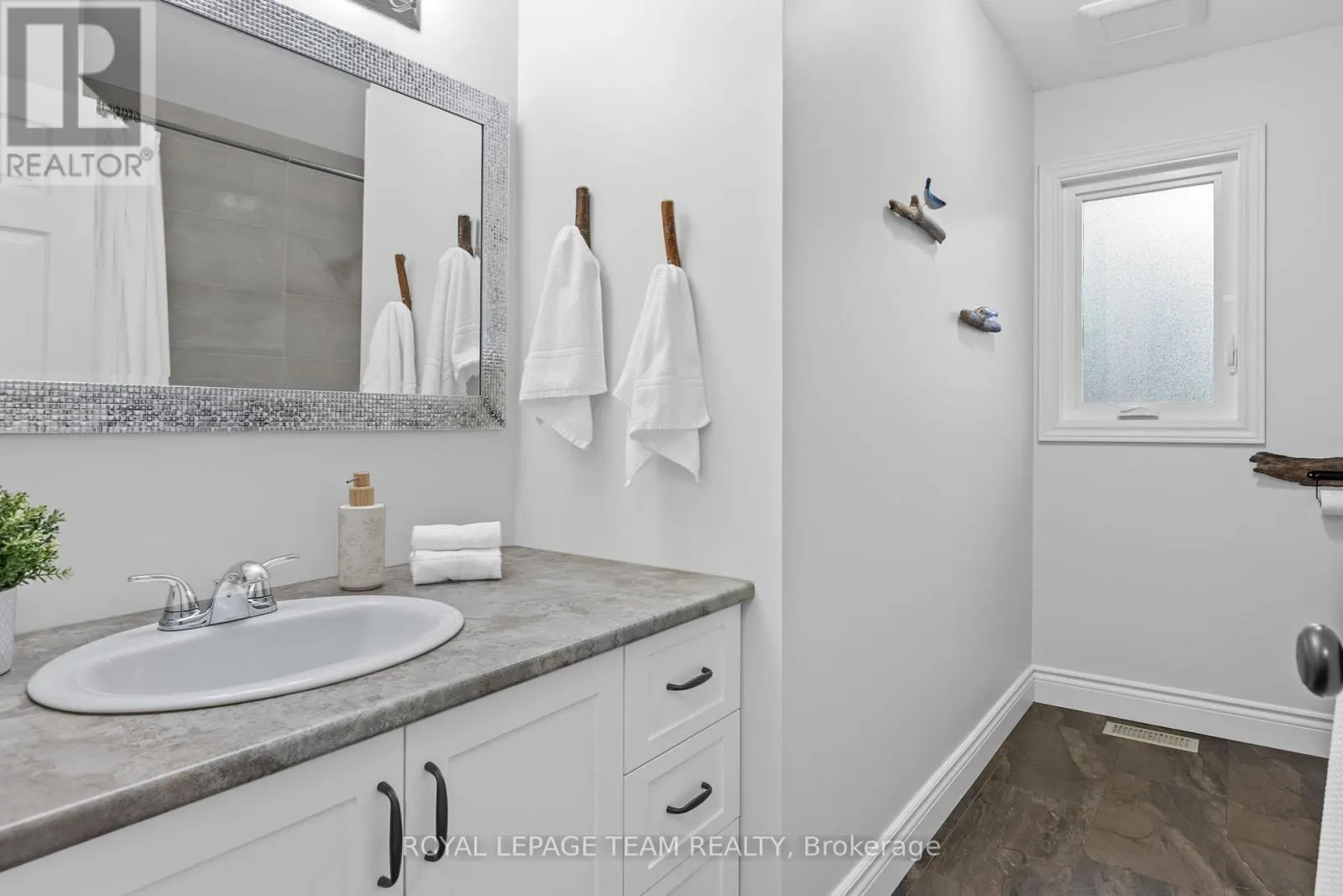 126 CONSTANCE BAY ROAD