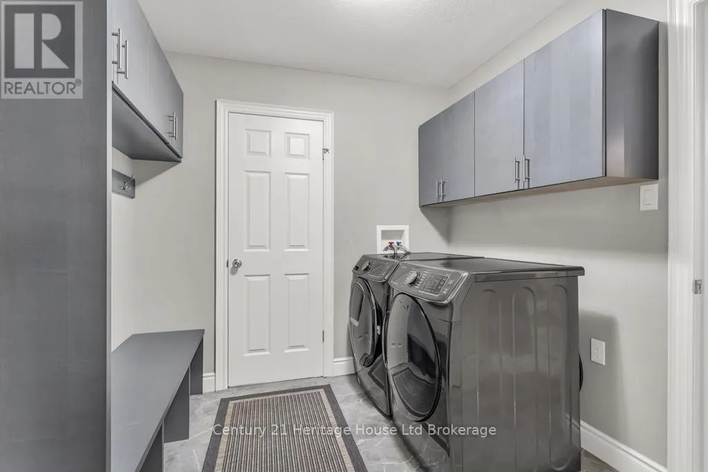 3 - 35 CHATFIELD STREET, #3